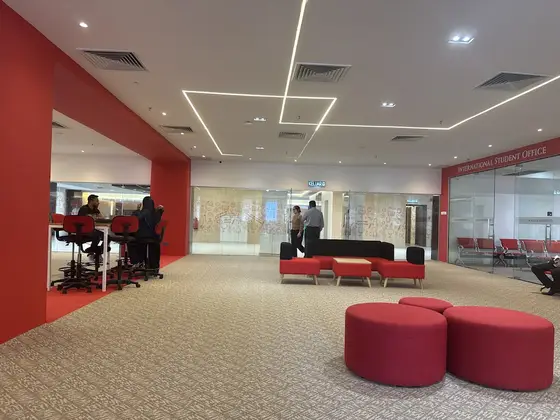 Alfa University College (AUC) — 校园照片（来自 Google 地图）