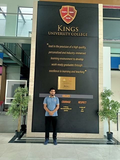 Kings University College — 校园照片（来自 Google 地图）