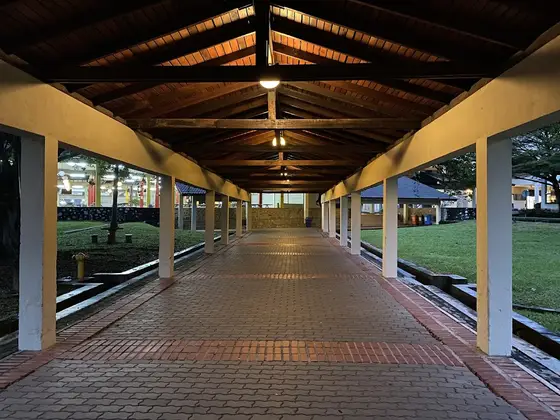 Nilai University — 校园照片（来自 Google 地图）