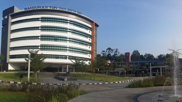 Tunku Abdul Rahman University of Management and Technology (TAR UMT) — 校园照片（来自 Google 地图）