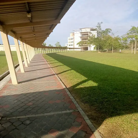 Universiti Islam Antarabangsa Sultan Abdul Halim Mu'adzam Shah (UniSHAMS) — 校园照片（来自 Google 地图）