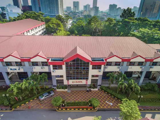 Universiti Malaya-Wales (UM-Wales) — 校园照片（来自 Google 地图）
