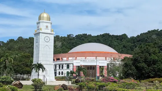 Universiti Malaysia Sabah (UMS) — 校园照片（来自 Google 地图）
