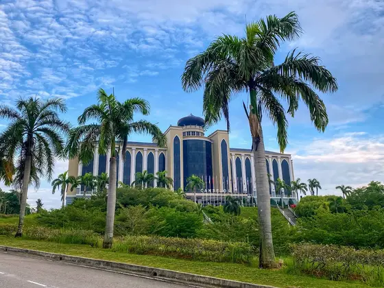 Universiti Sains Islam Malaysia (USIM) — 校园照片（来自 Google 地图）