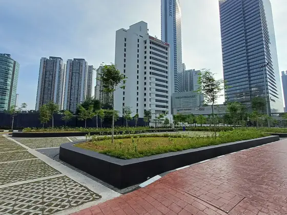 Universiti Tun Abdul Razak (UNIRAZAK) — 校园照片（来自 Google 地图）