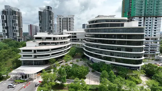 University of Cyberjaya (UoC) — 校园照片（来自 Google 地图）
