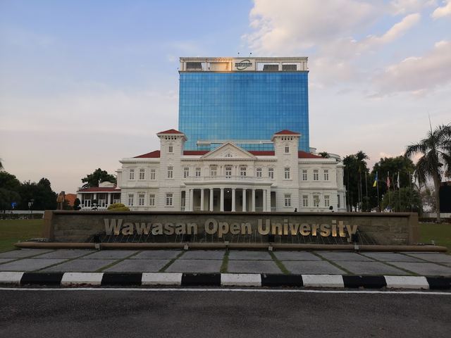 Wawasan Open University (WOU) — 校园照片（来自 Google 地图）