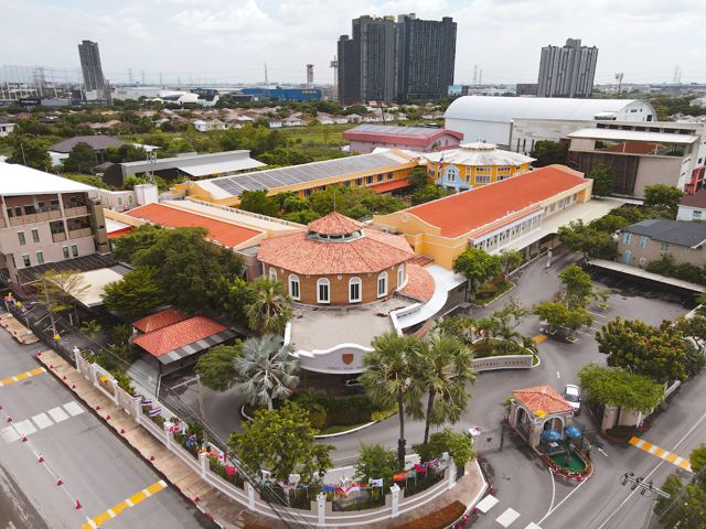 Concordian International School — 校园照片（来自 Google 地图）