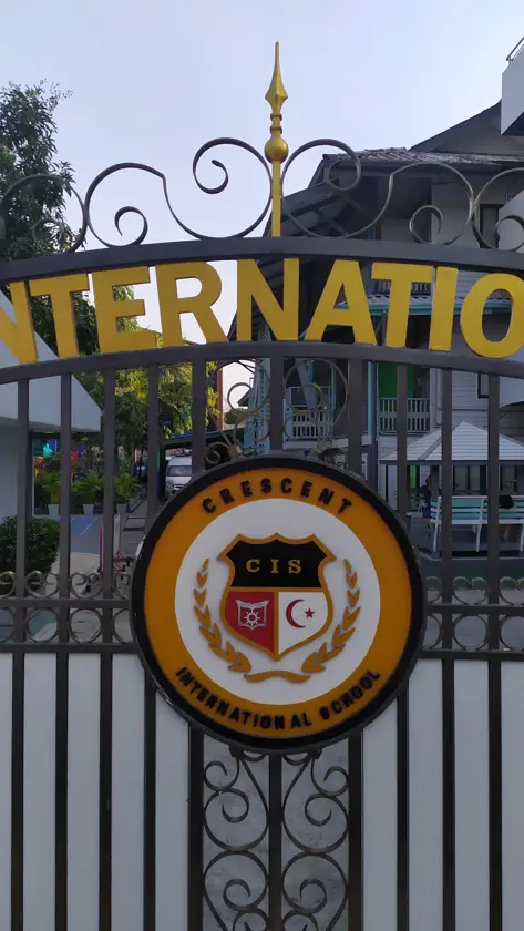 Crescent International School — 写真は Google Maps 経由