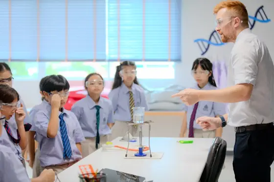 Denla British School (DBS) — 写真は Google Maps 経由
