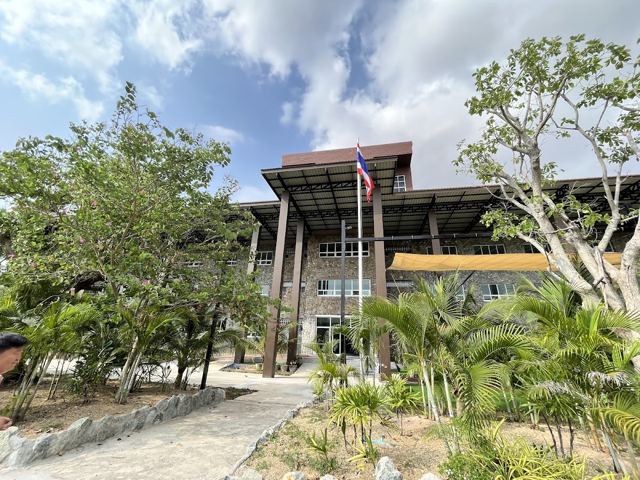 El Dream Christian International School — 校园照片（来自 Google 地图）