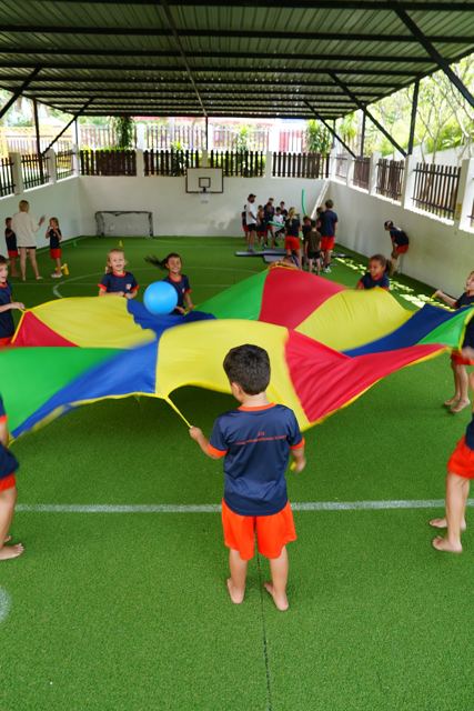 Lamai International School (LIS) — 校园照片（来自 Google 地图）