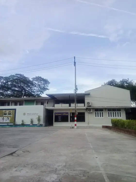 Manorom International Christian School — 写真は Google Maps 経由