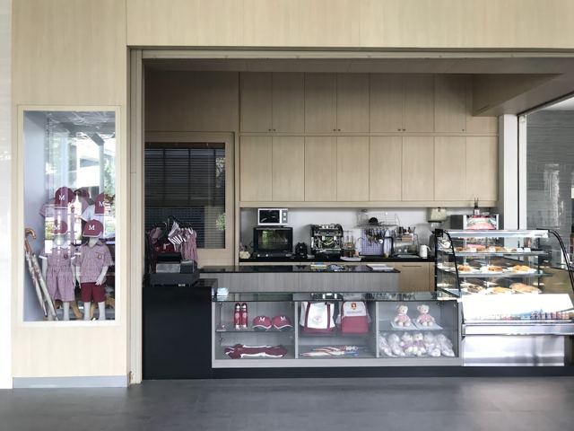 Montessori Academy Bangkok (MABIS) — 校园照片（来自 Google 地图）