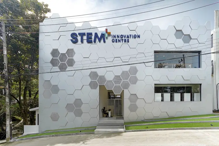 PanyaDee / PBISS — Panyadee British International School of Samui — ภาพจาก Google Maps