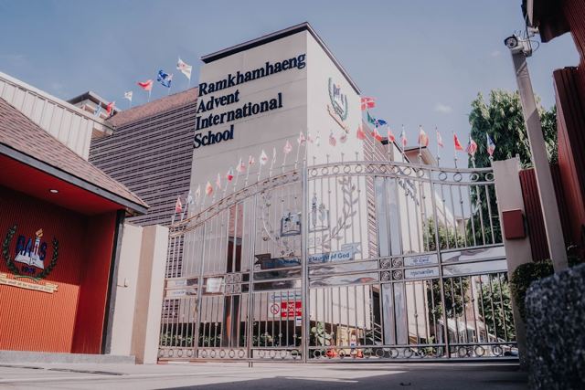Ramkhamhaeng Advent International School (RAIS) — 校园照片（来自 Google 地图）