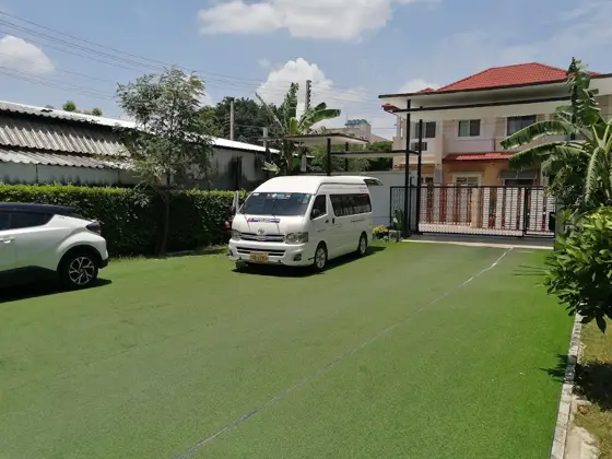 Rising Oaks International School Bangkok — ภาพจาก Google Maps